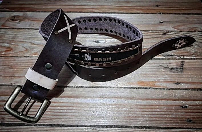 Nueva colección, cinturones de 4 cm de ancho  por encargo con tu ídolo de los años 50 y 60, os lo hacemos a medida de tú cintura. 68 euros Ref: 042