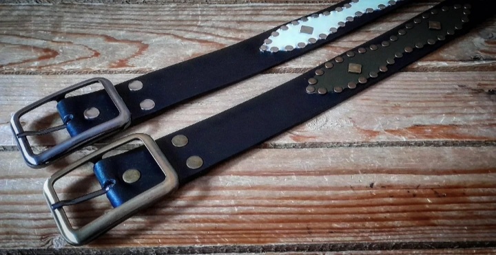 Nueva colección de cinturones Western 4 cm de ancho con figuras en blanco y verde 75 euros ref: 076