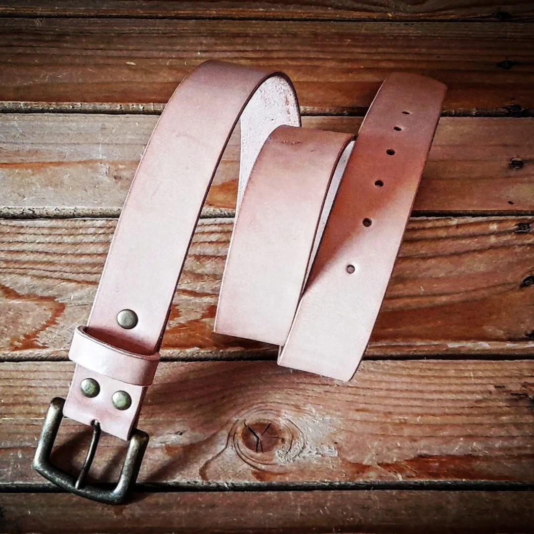 Nueva colección de cinturones de 4 cm de ancho en cuero vaquetilla vegetal 40 euros ref:081