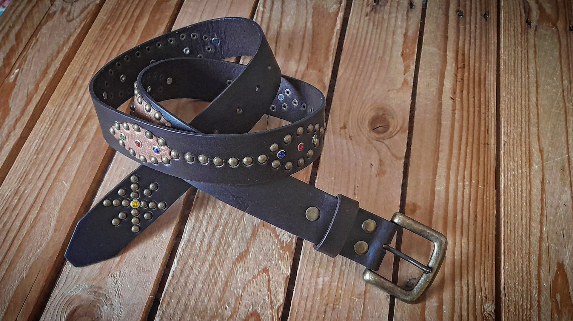Nueva colección de cinturones Western cm de ancho 90 euros Ref: 086