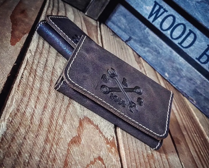 Nueva colección de llaveros  de cuero engrasado 30  euros Ref: 096