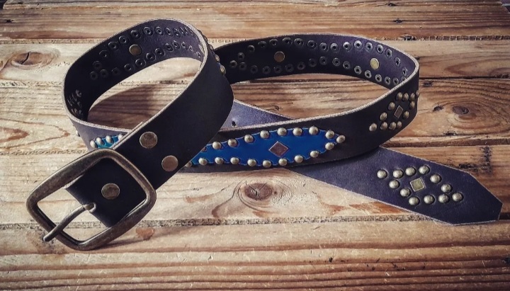 Nueva colección de cinturones Western de 4 cm de ancho 90 euros Ref : 130 