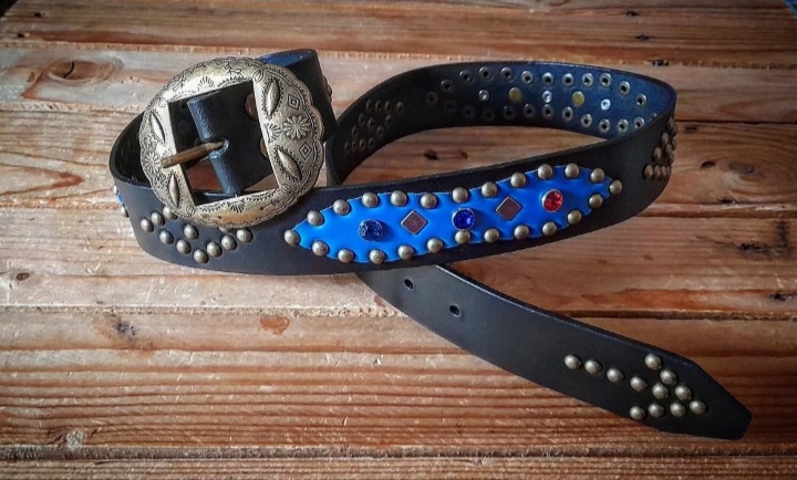 Nueva colección de cinturones Western 4 cm de ancho 95  euros Ref : 134