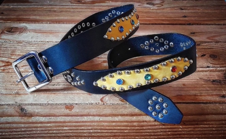 Nueva colección de cinturones Western de 4 cm de ancho 90 euros Ref: 142