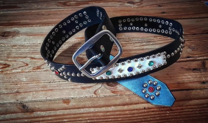 Nueva colección de cinturones Western de 4 cm de ancho 95 euros Ref: 146