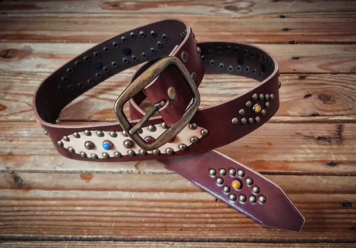 Nueva colección de cinturones Western de 4 cm de ancho, en marrón avellana 99,90 Ref: 178.