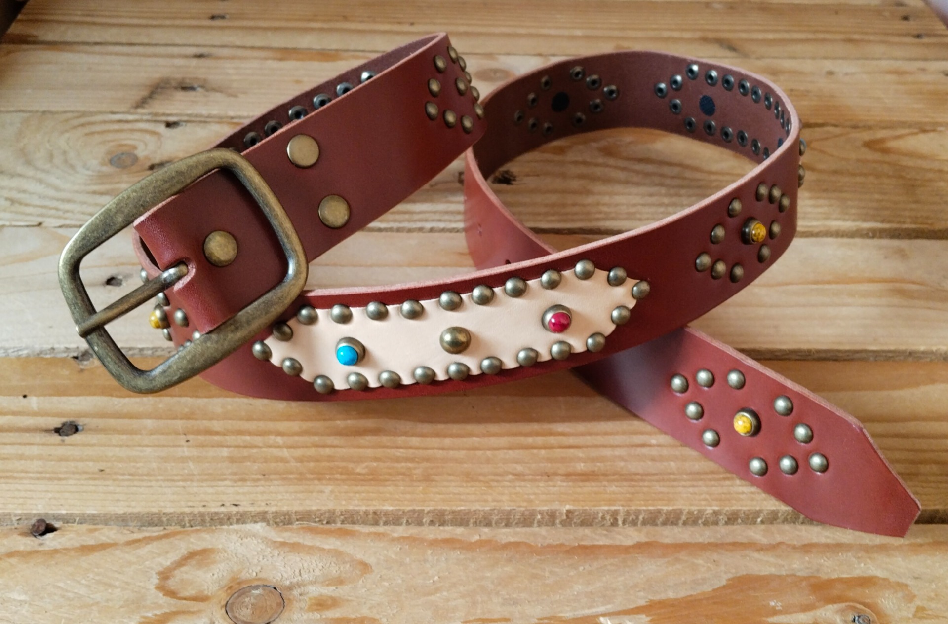 Nueva colección de cinturón western de 4 cm de ancho 95 euros Ref: 180